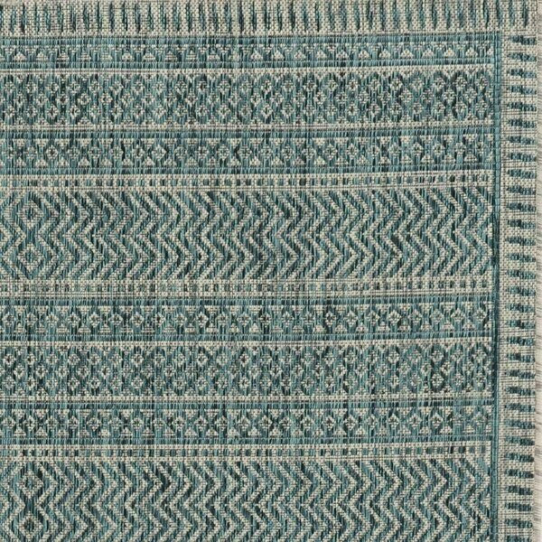 94 x 94 in. Teal Polypropylene Rug, Homeroots, Mfr#: 375207